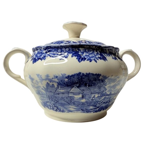 English Village Salem China Co Sugar Bowl With Lid & Creamer Set England Vintage - Picture 2 of 16